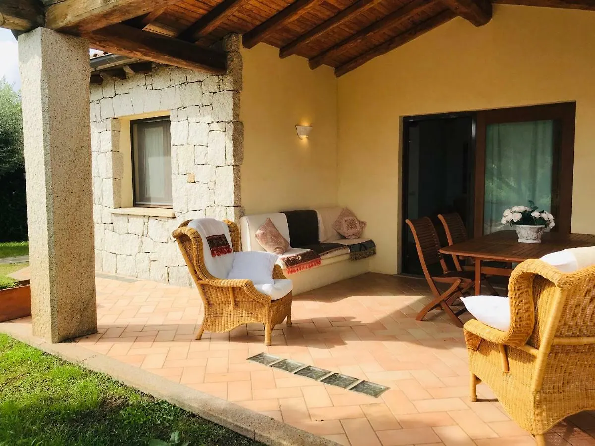 Villa Vista Mare Con Piscina San Teodoro  Italy