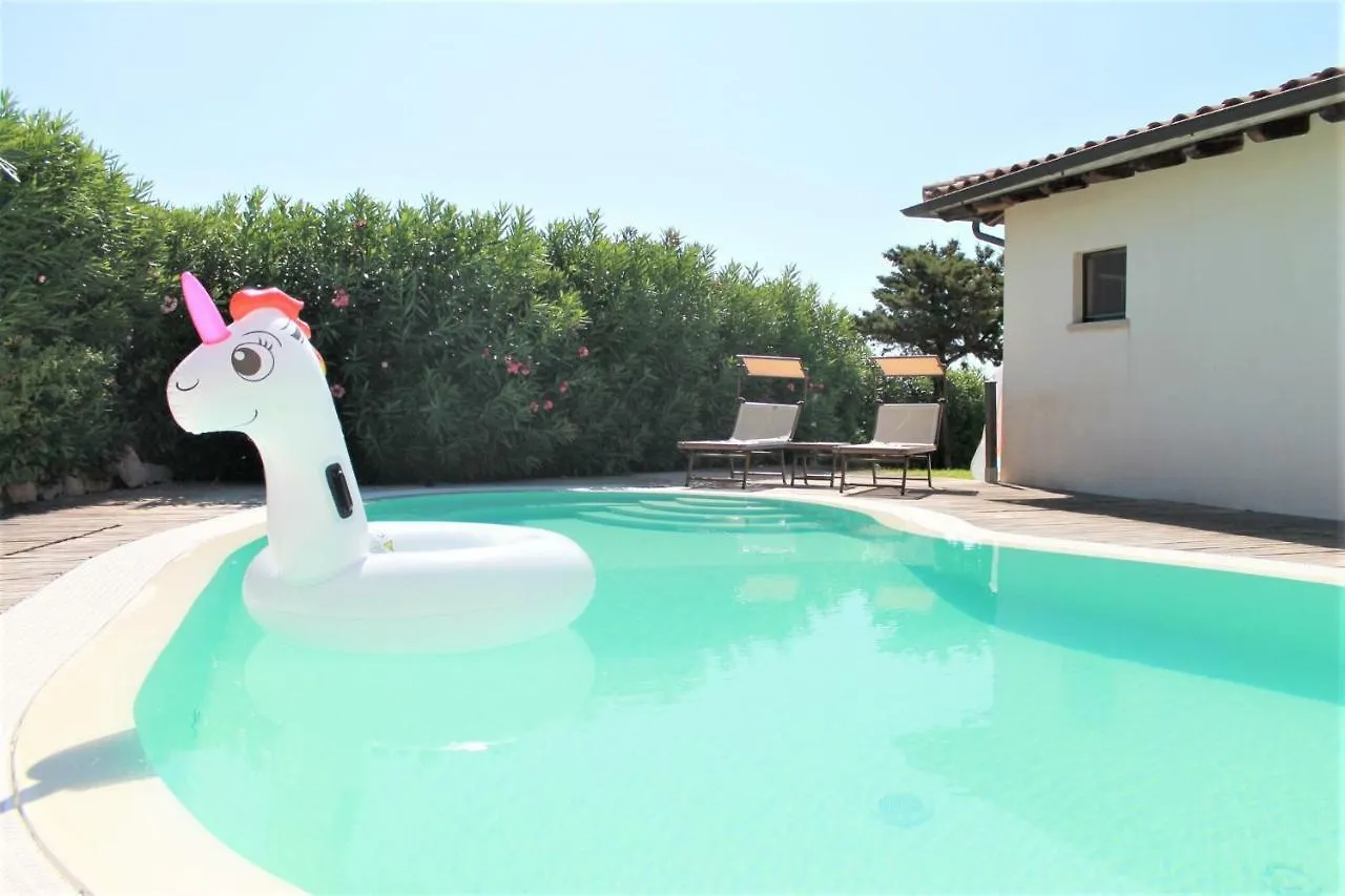 Villa Vista Mare Con Piscina San Teodoro  Italy