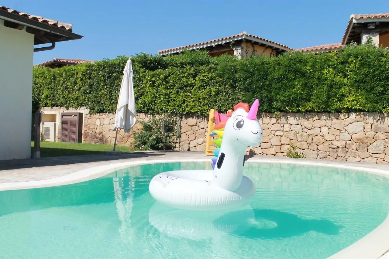 Villa Vista Mare Con Piscina San Teodoro