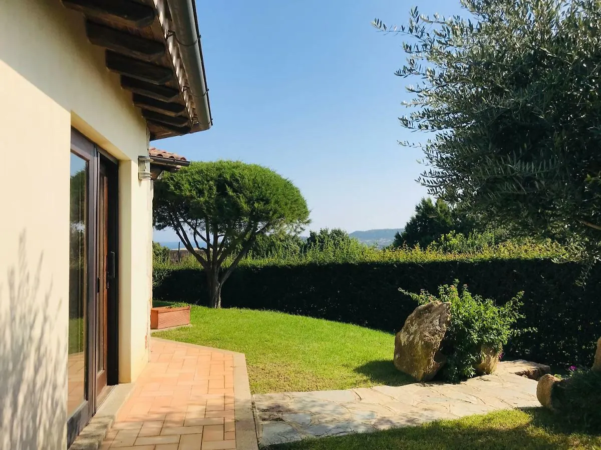 Villa Vista Mare Con Piscina San Teodoro  Italy